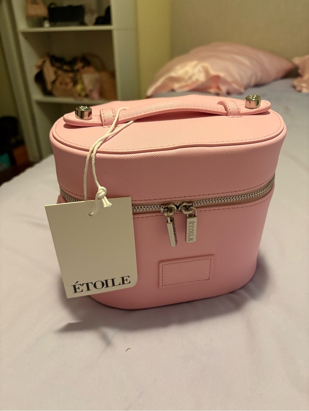 ÉTOILE OVAL TOILETRY CASE- PINK - Picture 2 of 10